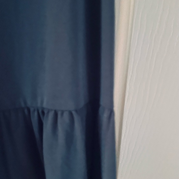 Basic gray top - Picture 2 of 3